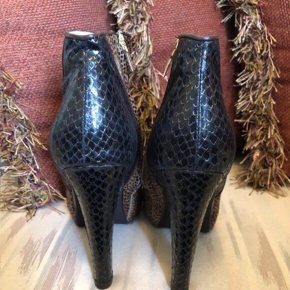 Leopard Booties Half Leather/Half Calf Hair , US Size  8.5 New With Box - Picture 3 of 5